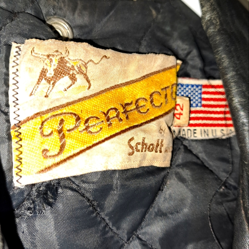 Schott Perfecto Leather Motorcycle Jacket - Picture 3 of 4